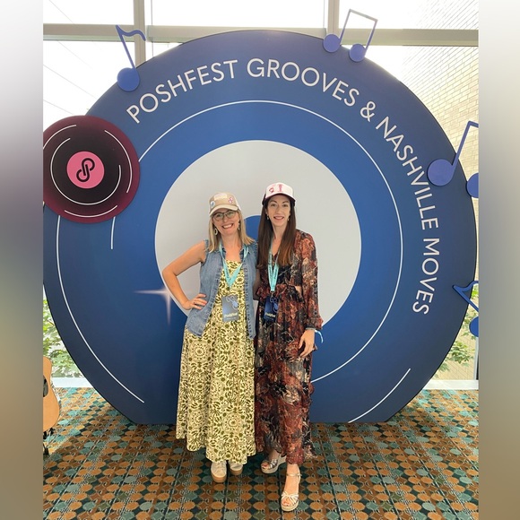 Britton’s Live Show Notification!🎉 Britton’s Live Show Notification!💗 - Picture 14 of 17